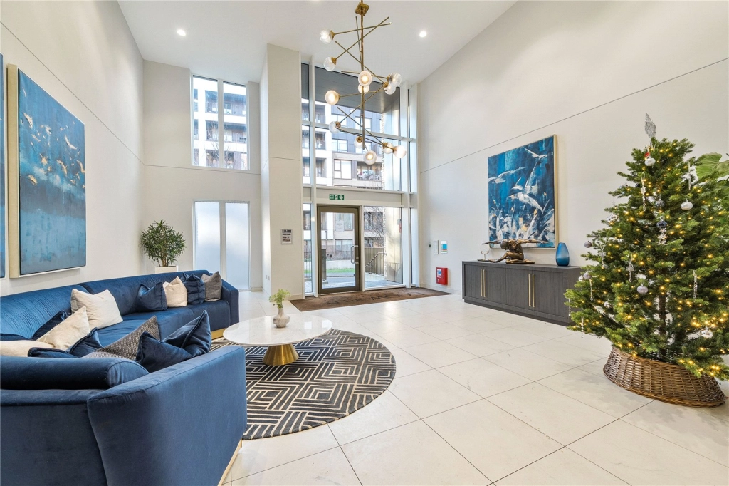 2 bedrooms apartments/flats for sale in Royal Engineers Way, Mill Hill - NW7 view 25