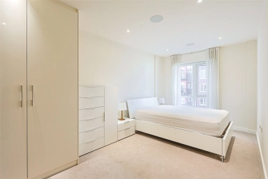 Beaufort Square, Beaufort Park, Colindale - NW9 view 8