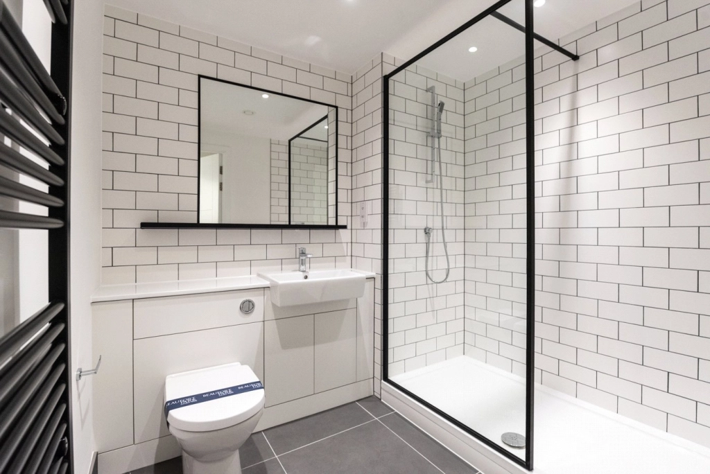 1 bedroom apartments/flats for sale in Beaufort Square, Beaufort Park, Colindale - NW9 view 7