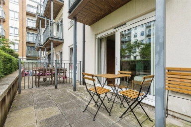 Heritage Avenue, Beaufort Park, Colindale - NW9 view 4