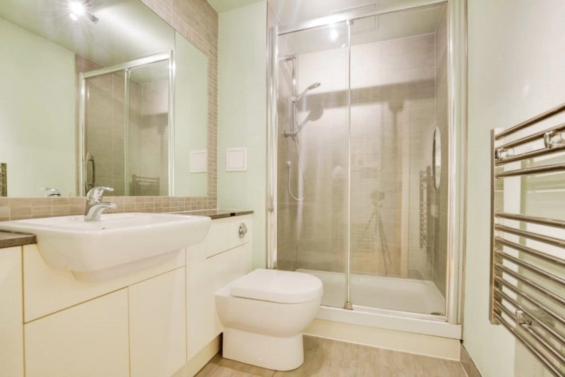 Studio apartments/flats for sale in Heritage Avenue, Beaufort Park, Colindale - NW9 view 5