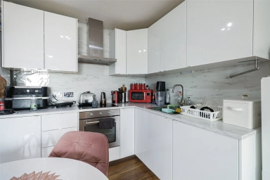 Boulevard Drive, Beaufort Park, Colindale NW9 image 3
