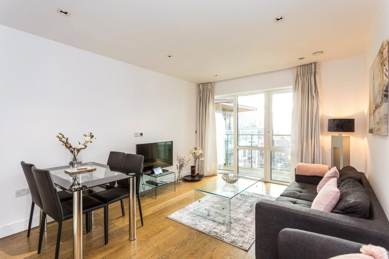 2 bedrooms apartments/flats for sale in Longfield Avenue, Ealing - W5 view 4
