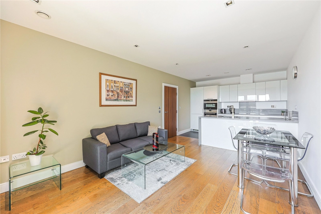 2 bedrooms apartments/flats for sale in Longfield Avenue, Ealing - W5 view 2