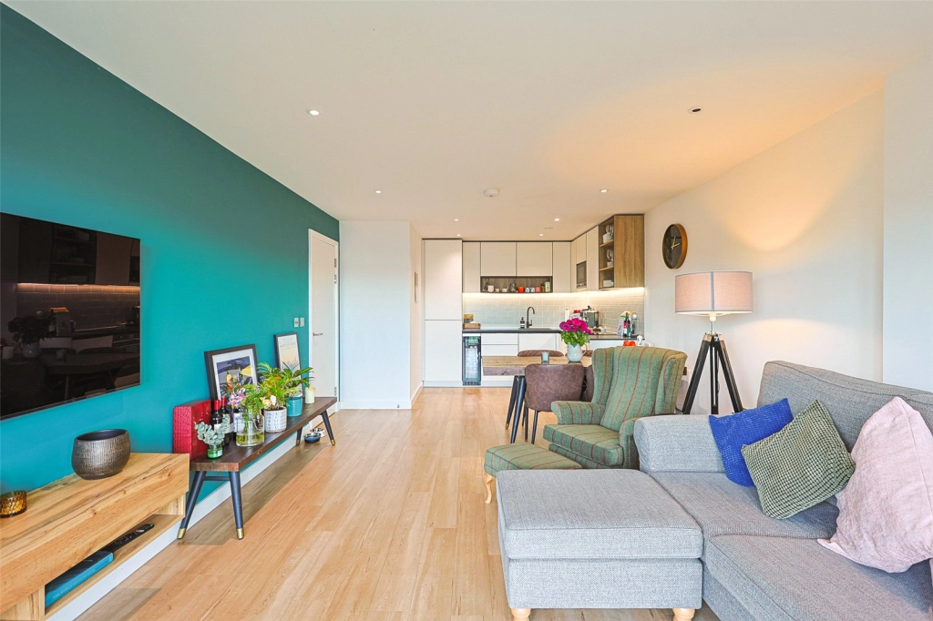 2 bedrooms apartments/flats for sale in Beaufort Square, Beaufort Park, Colindale - NW9 view 4