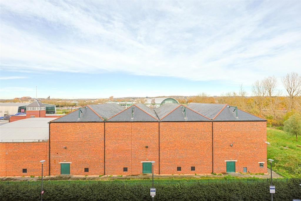 2 bedrooms apartments/flats for sale in Beaufort Square, Beaufort Park, Colindale - NW9 view 10