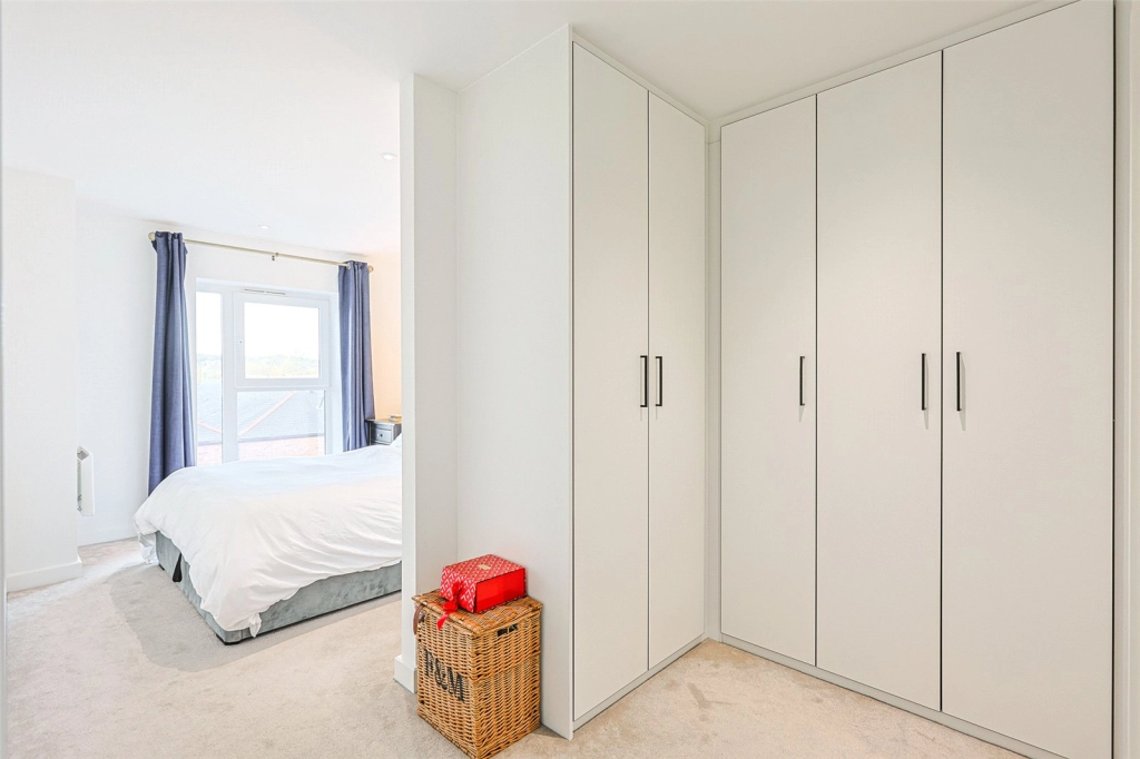 2 bedrooms apartments/flats for sale in Beaufort Square, Beaufort Park, Colindale - NW9 view 5