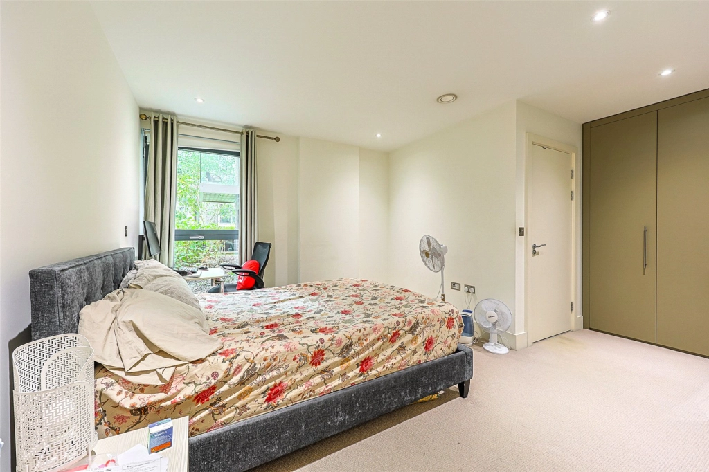 2 bedrooms apartments/flats for sale in Engineers Way, Wembley - HA9 view 15