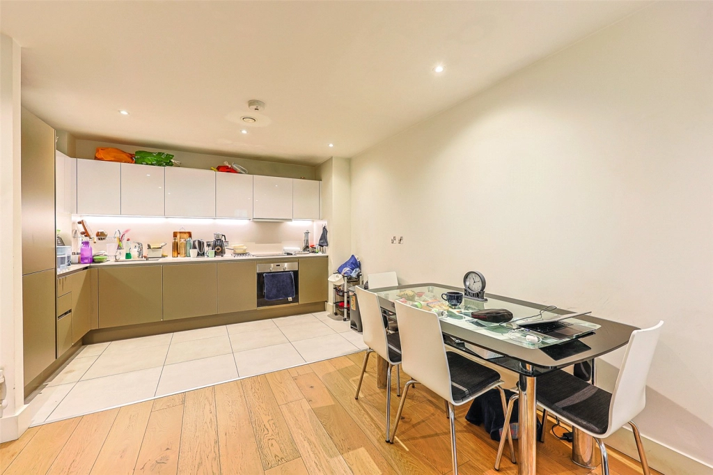 2 bedrooms apartments/flats for sale in Engineers Way, Wembley - HA9 view 3