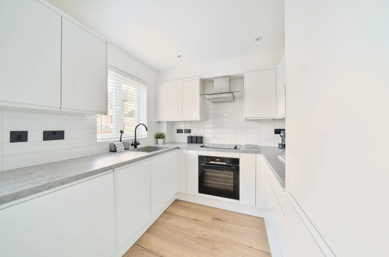 1 bedroom apartments/flats to sale in Bornedene, Potters Bar, Hertfordshire-image 15