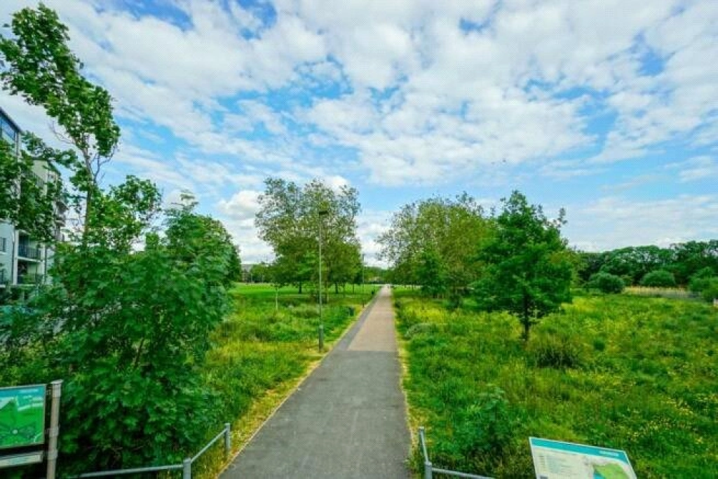 2 bedrooms apartments/flats for sale in Acklington Drive, Colindale - NW9 view 4