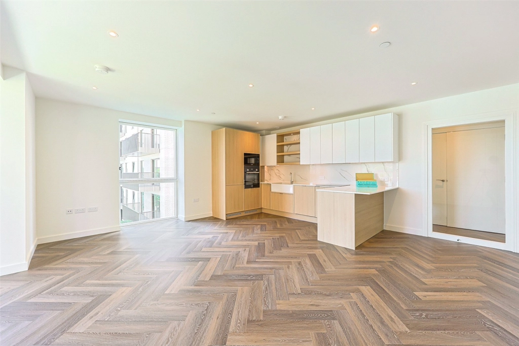 3 bedrooms apartments/flats for sale in Henshaw Parade, The Hyde, Colindale - NW9 view 4