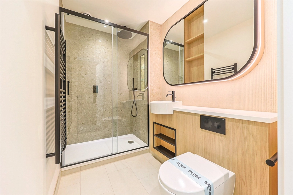 3 bedrooms apartments/flats for sale in Henshaw Parade, The Hyde, Colindale - NW9 view 15