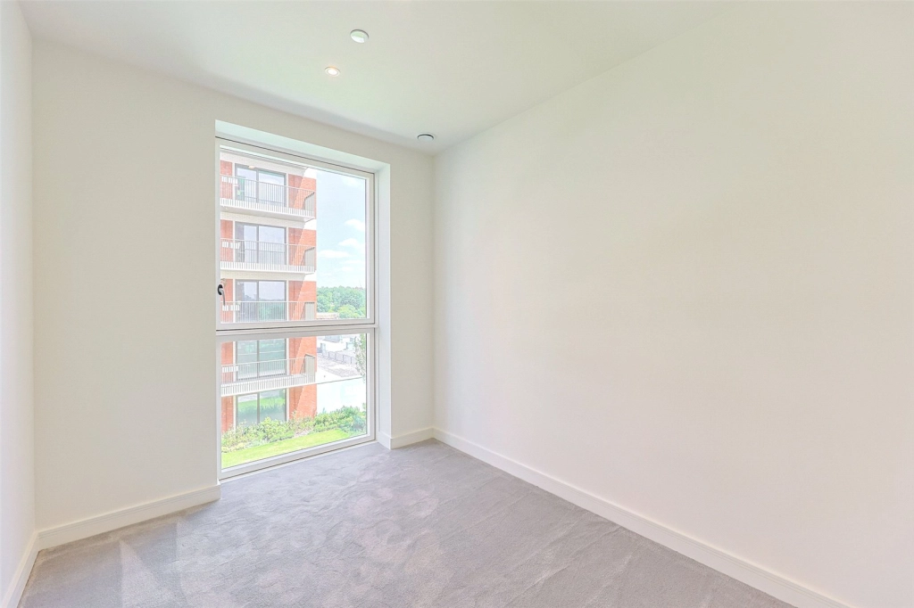3 bedrooms apartments/flats for sale in Henshaw Parade, The Hyde, Colindale - NW9 view 13