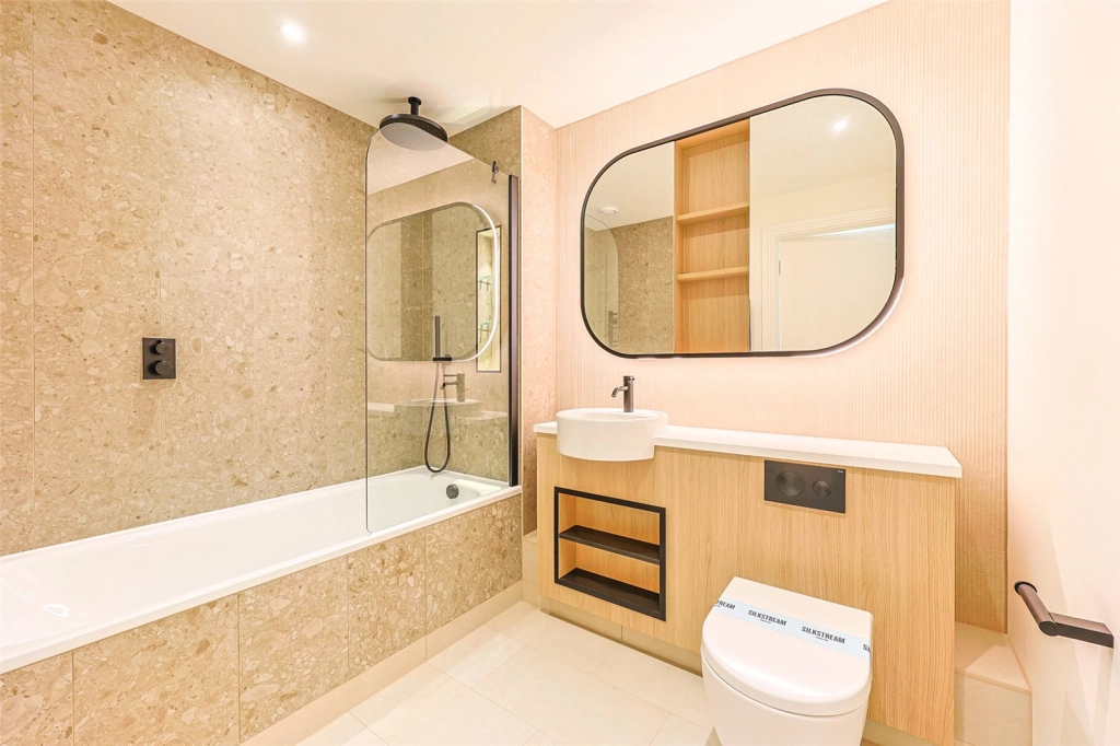 3 bedrooms apartments/flats for sale in Henshaw Parade, The Hyde, Colindale - NW9 view 8