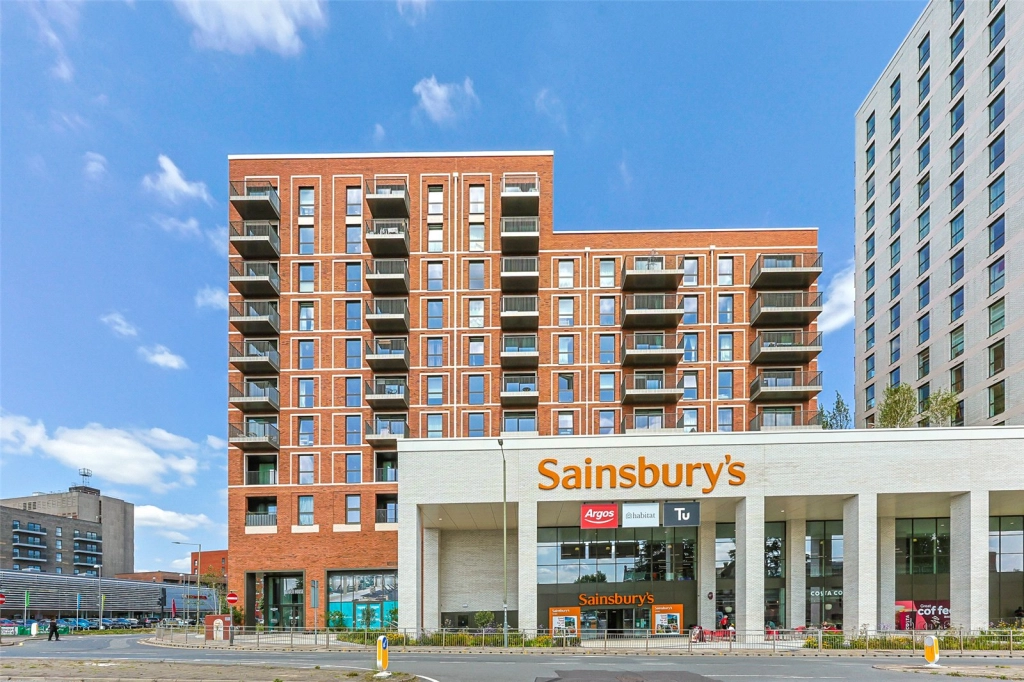 3 bedrooms apartments/flats for sale in Henshaw Parade, The Hyde, Colindale - NW9 view 16