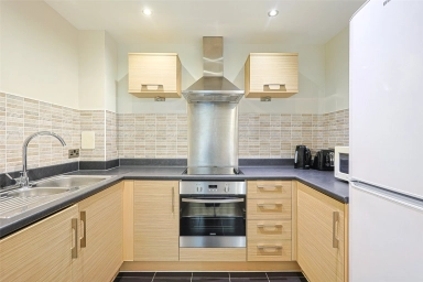 Needleman Close, Colindale - NW9 view 5