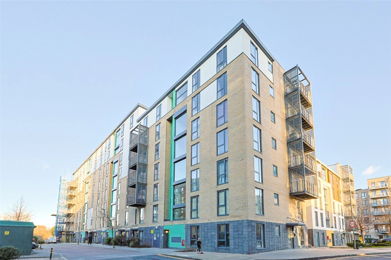 1 bedroom apartments/flats to sale in Needleman Close, Colindale-image 5