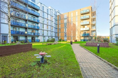 Needleman Close, Colindale - NW9 view 12