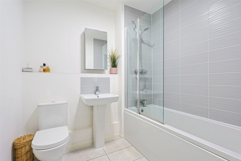 2 bedrooms apartments/flats for sale in Grahame Park Way, Colindale - NW9 view 7