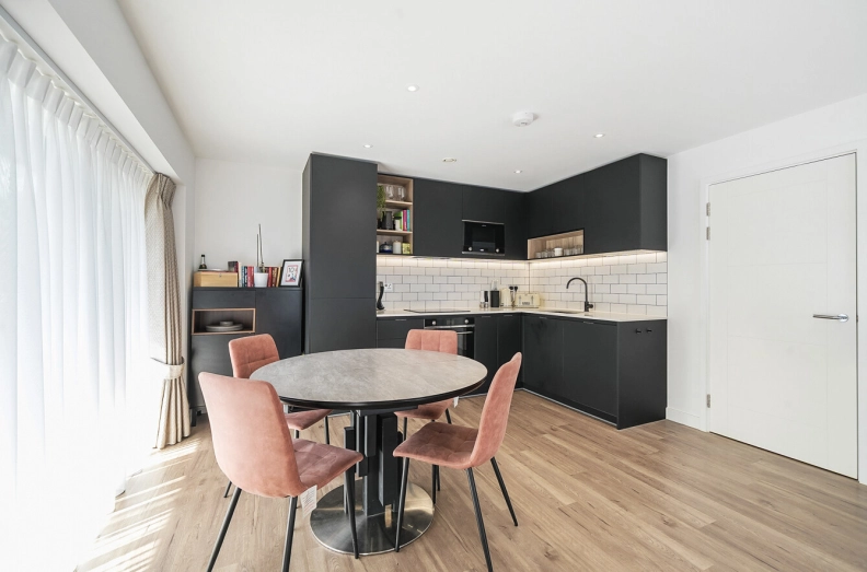 2 bedrooms apartments/flats to sale in East Drive, Beaufort Park, Colindale-image 16