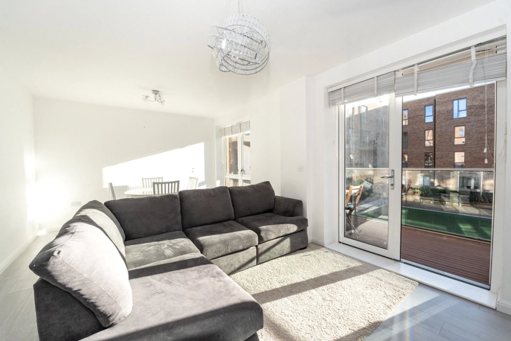 2 bedrooms apartments/flats for sale in Grahame Park Way, Colindale - NW9 view 3