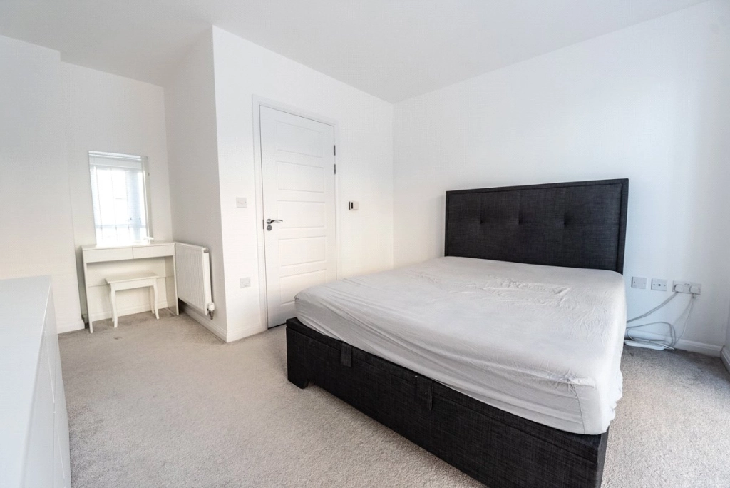 2 bedrooms apartments/flats for sale in Grahame Park Way, Colindale - NW9 view 12