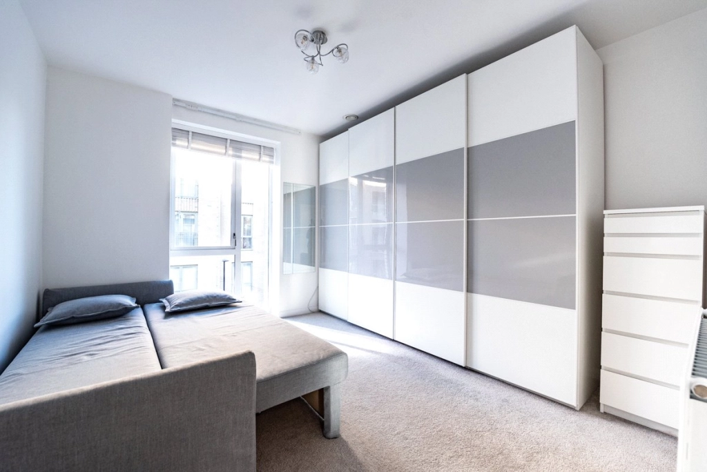 2 bedrooms apartments/flats for sale in Grahame Park Way, Colindale - NW9 view 4