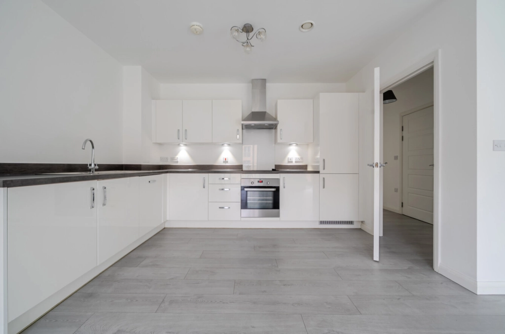 2 bedrooms apartments/flats for sale in Grahame Park Way, Colindale - NW9 view 3