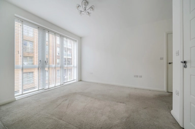 Grahame Park Way, Colindale - NW9 view 19