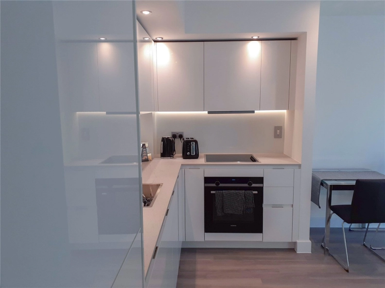 1 bedroom apartments/flats to sale in Lismore Boulevard, Colindale Gardens, Colindale-image 3