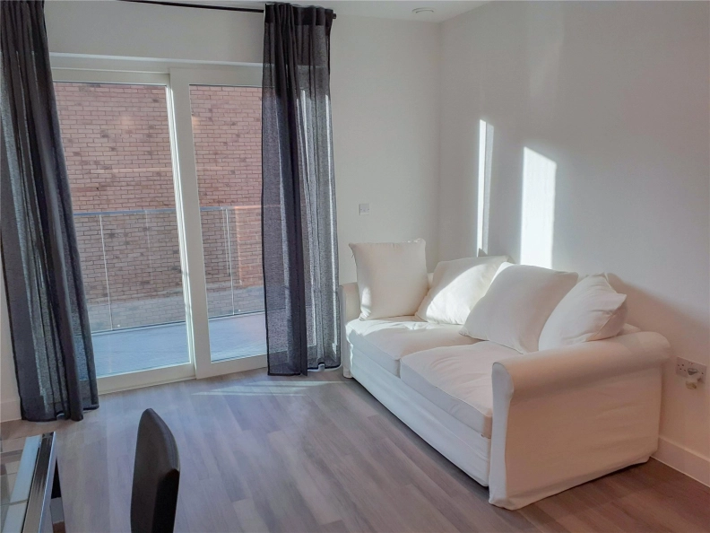 1 bedroom apartments/flats to sale in Lismore Boulevard, Colindale Gardens, Colindale-image 6