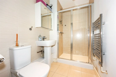 Guardian Avenue, Colindale - NW9 view 6