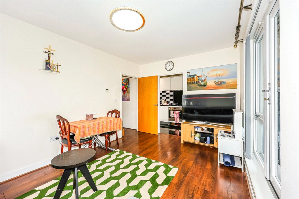 2 bedrooms apartments/flats for sale in Guardian Avenue, Colindale - NW9 view 3