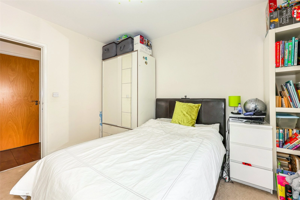 2 bedrooms apartments/flats for sale in Guardian Avenue, Colindale - NW9 view 7