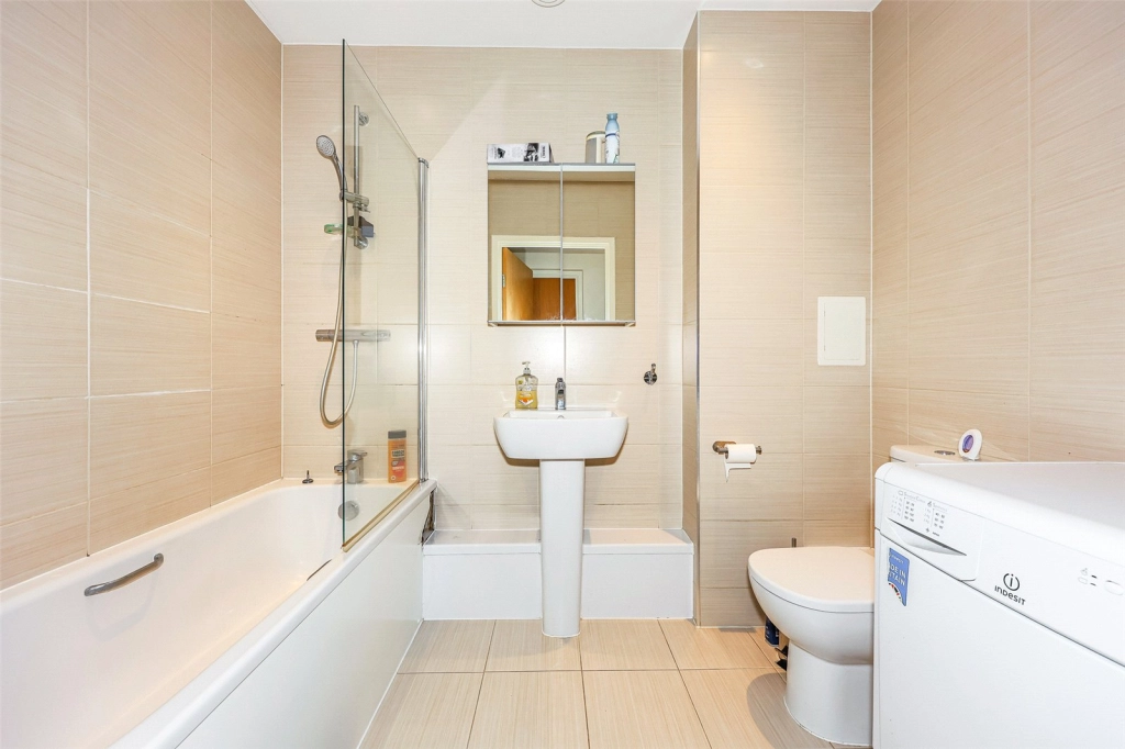 2 bedrooms apartments/flats for sale in Guardian Avenue, Colindale - NW9 view 8