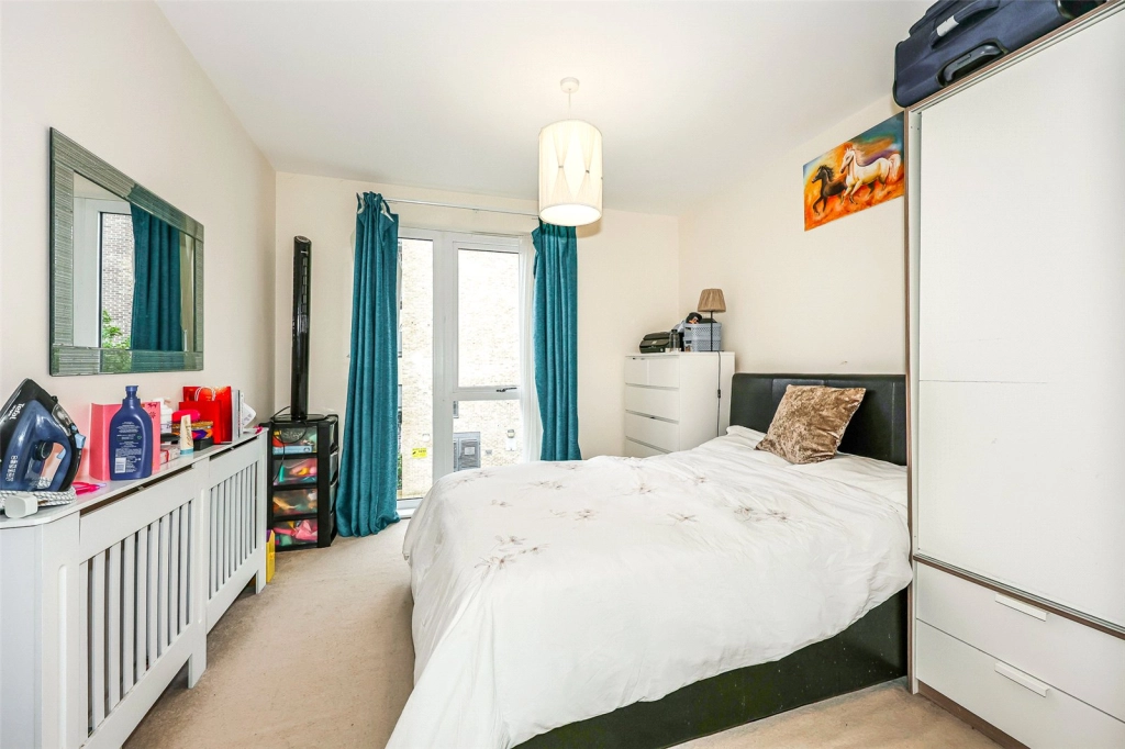 2 bedrooms apartments/flats for sale in Guardian Avenue, Colindale - NW9 view 11