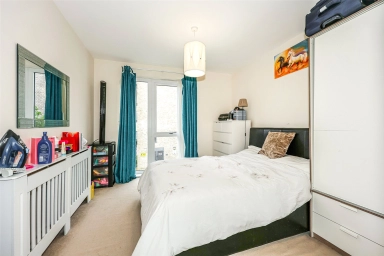 Guardian Avenue, Colindale - NW9 view 13