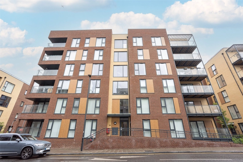 2 bedrooms apartments/flats to sale in Grove Park, Colindale-image 1