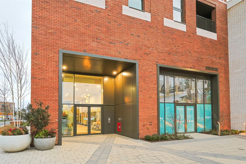 2 bedrooms apartments/flats for sale in The Hyde, Colindale - NW9 view 7