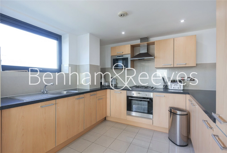 2 bedrooms apartments/flats to sale in Mannock Close, Colindale-image 7