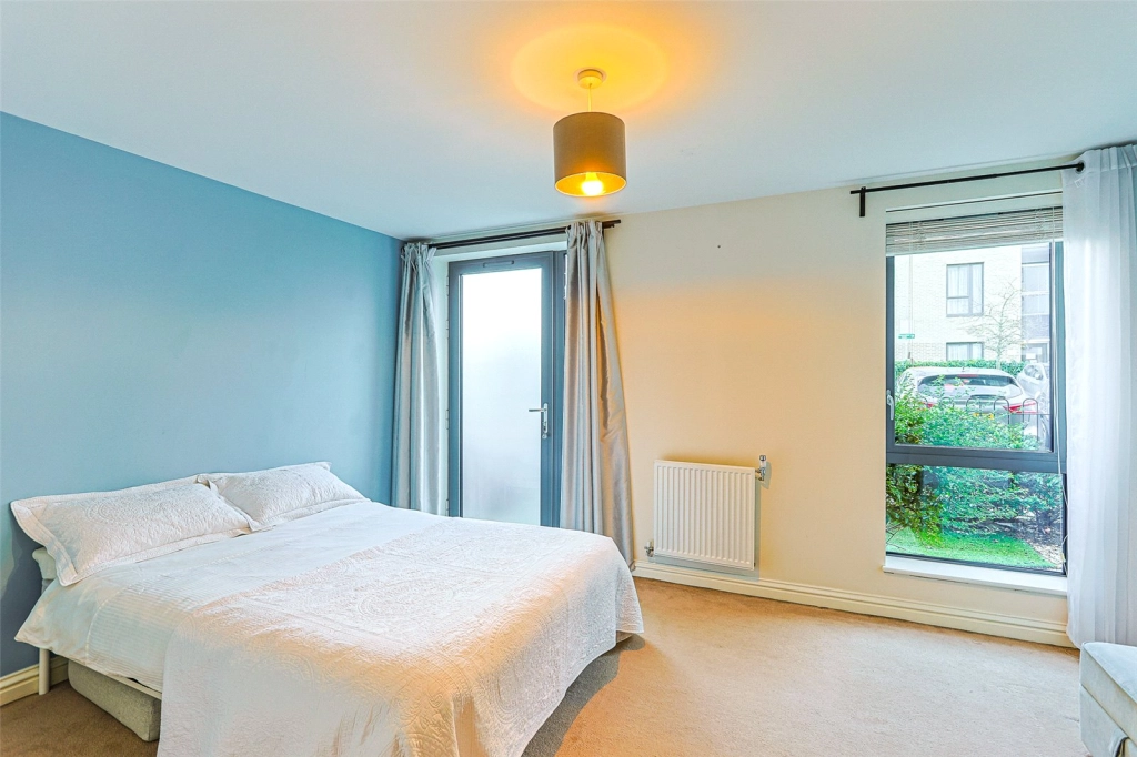 1 bedroom apartments/flats for sale in Salk Close, Colindale - NW9 view 5