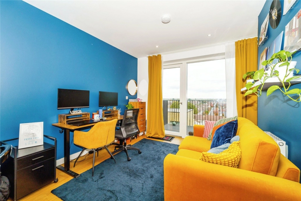 Studio apartments/flats for sale in Samara Drive, Southall - UB1 view 6