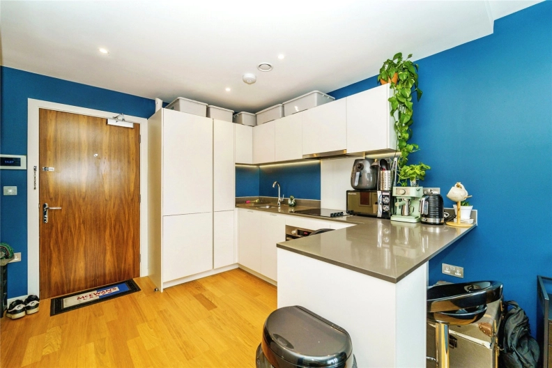 Studio apartments/flats to sale in Samara Drive, Southall-image 14