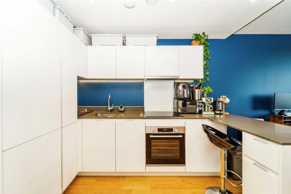 Studio apartments/flats for sale in Samara Drive, Southall - UB1 view 2