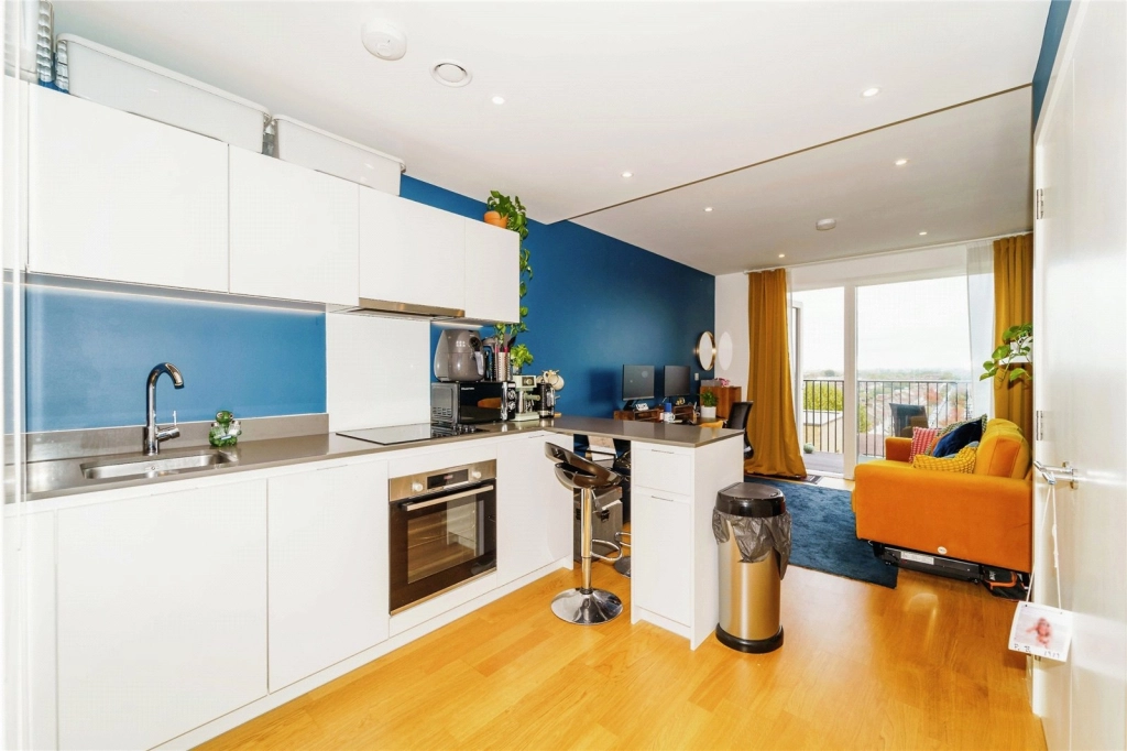 Studio apartments/flats for sale in Samara Drive, Southall - UB1 view 15