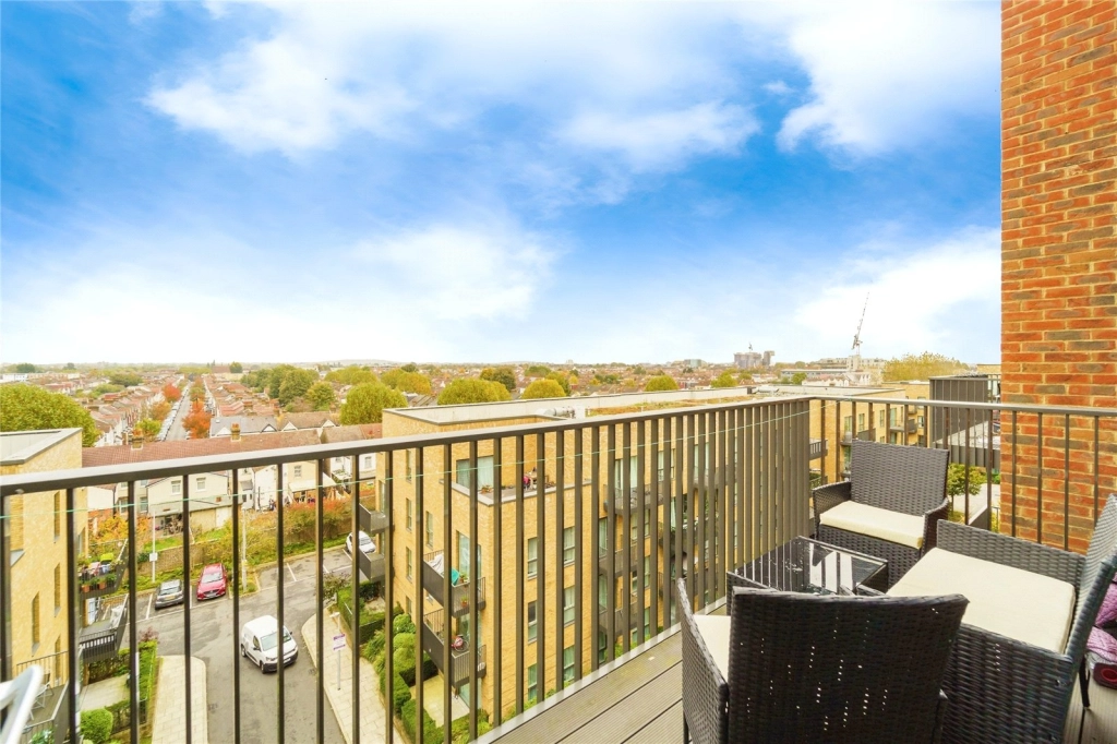 Studio apartments/flats for sale in Samara Drive, Southall - UB1 view 10