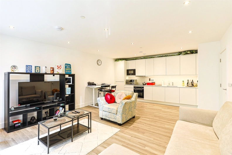 2 bedrooms apartments/flats to sale in Lismore Boulevard, Colindale Gardens, Colindale-image 3