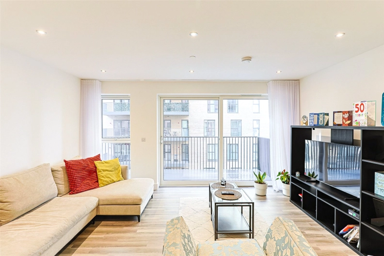 2 bedrooms apartments/flats to sale in Lismore Boulevard, Colindale Gardens, Colindale-image 4