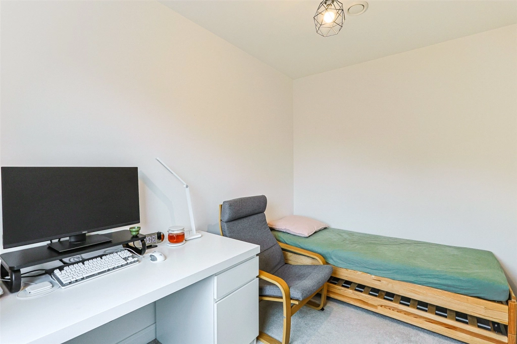 4 bedrooms houses for sale in Oriental Square, Colindale - NW9 view 12